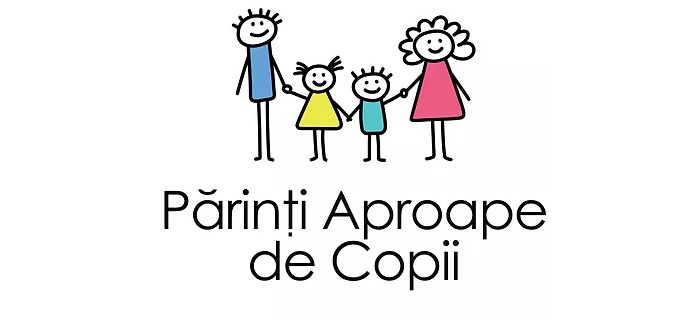 Părinți aproape de copii